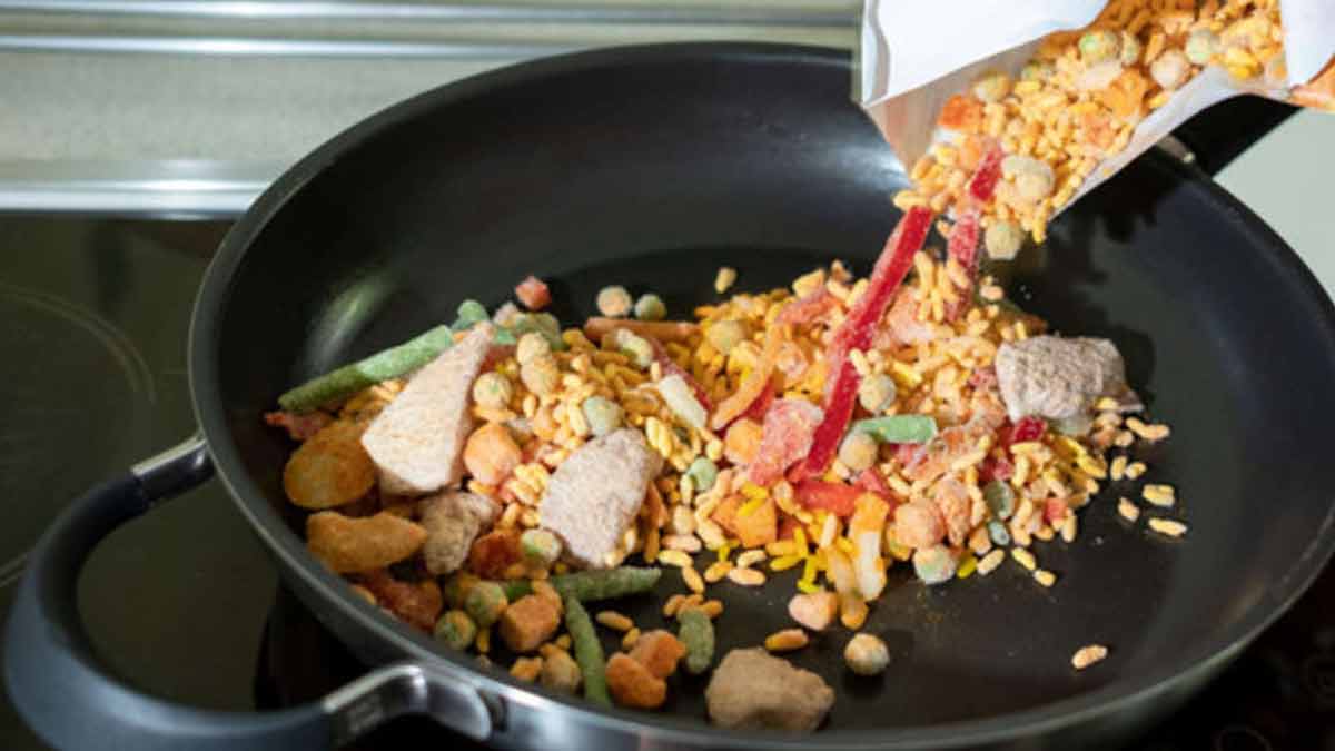 Bratgeruch beseitigen